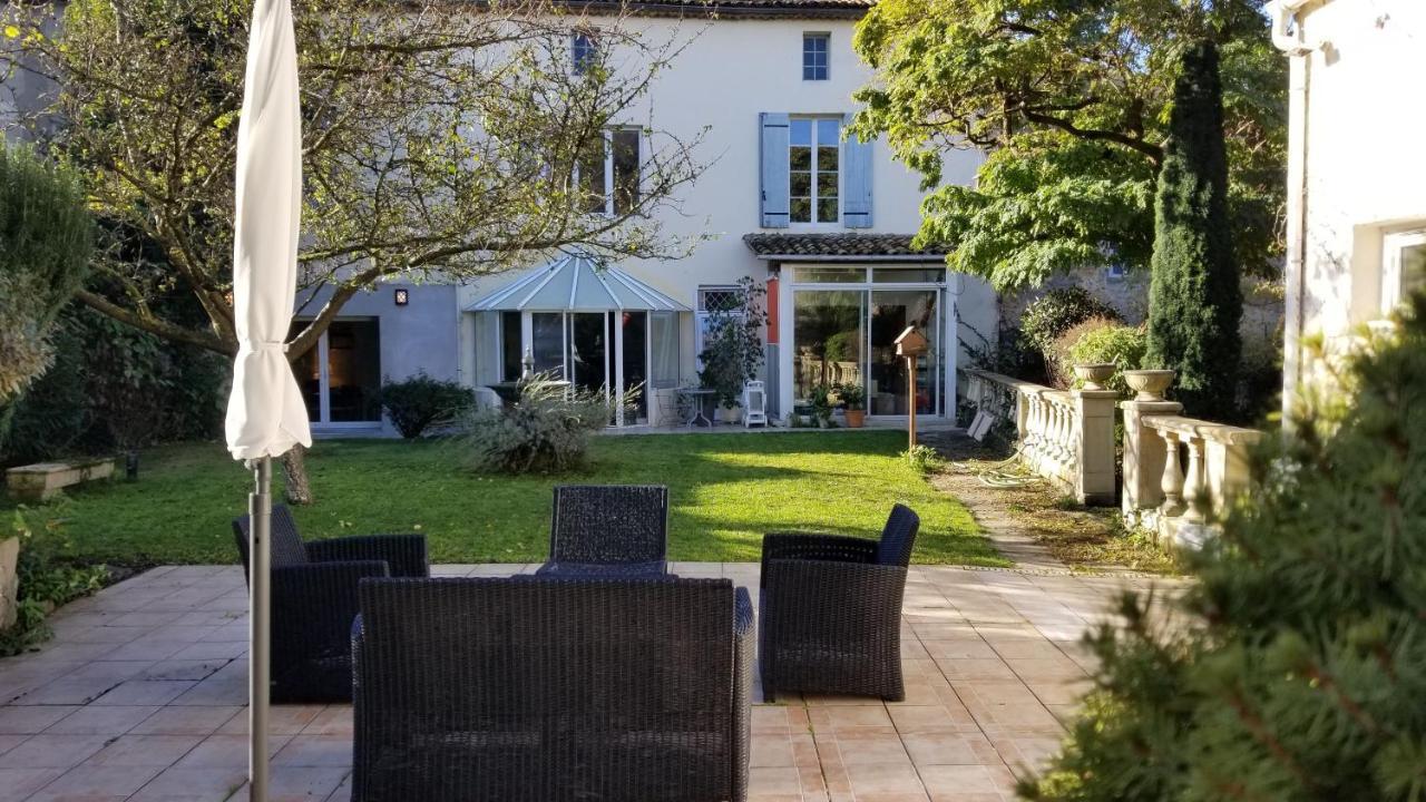 La Maison Blanche Blaye Extérieur photo